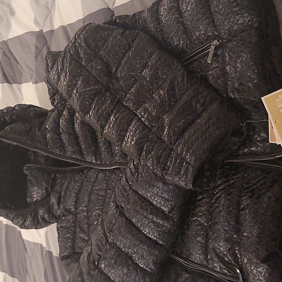 MK Jacket - Picture 4 of 4